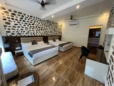 The Yakshaa Kumartha Star Trekk Adventure Beach Camp Side附近的飯店