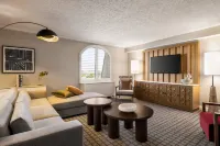 Crowne Plaza LOUISVILLE AIRPORT EXPO CTR by IHG Hotel di Louisville