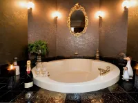 Falls of Lora Hotel - Hot Tub