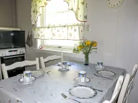 Knatten Hotels in Treungen