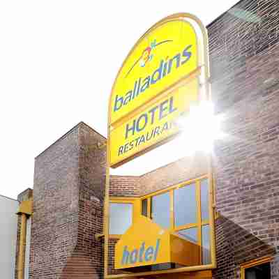 Brit Hotel Essentiel Tours Nord Hotel Exterior