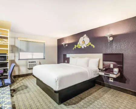 Clarion Pointe Tallahassee-State Capitol Hotels in Tallahassee