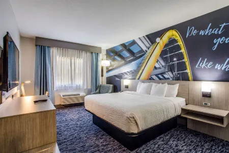 Clarion Pointe Franklin - Nashville Area Отели рядом с достопримечательностью «Franklin on Foot»