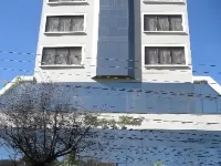 Elegance Hotel Hotels near Botanic Garden