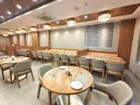 The Sky Imperial Hotel Kailash - breakfast