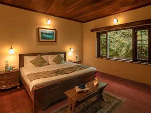 에메랄드 바이 네이처 리조트 & 스테이즈