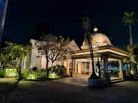 Hotel Palm Bondowoso Kota Hotel di Bungatan