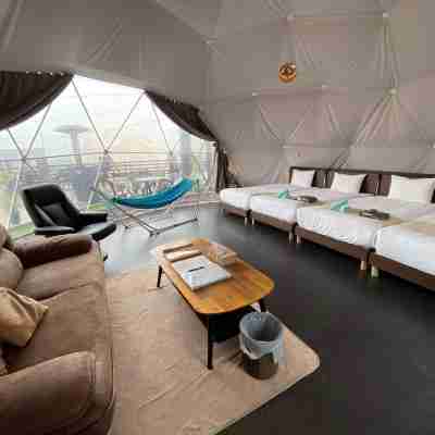 Blissful Garden Rooms