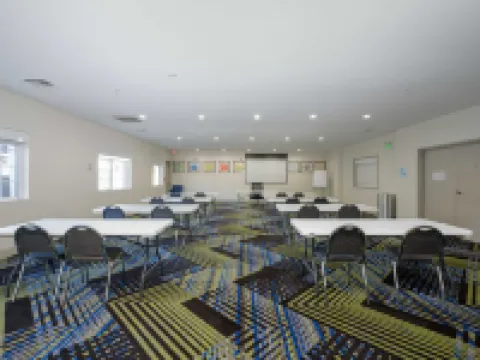Holiday Inn Express & Suites Carlsbad by IHG Hotels in Eddy County