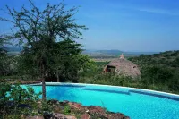Serengeti Serena Safari Lodge - Kolam Renang