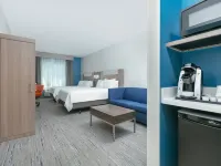 ホリデイ イン エクスプレス & スイーツ マーシャル by IHG マーシャルのホテル