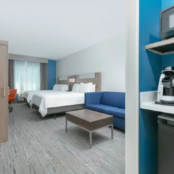 Holiday Inn Express & Suites MARSHALL by IHG