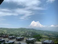 WOOLY HOTEL & GLAMPING Babakan Madang住宿飯店