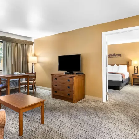 Best Western Grande River Inn  Suites