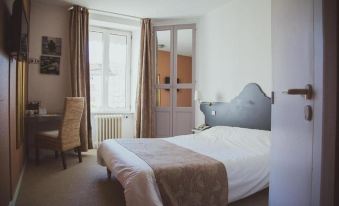 Hôtel Logis le Bourbon