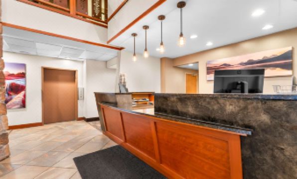 Best Western Rocky Mountain Lodge