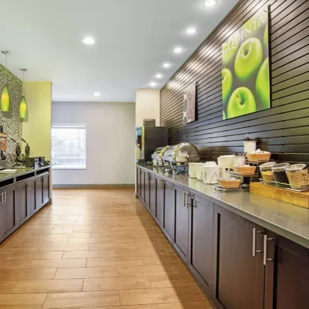 La Quinta Inn & Suites by Wyndham Tumwater - Olympia
