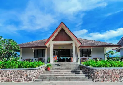Hotel MaxOne Anyer Hotels near Anyer