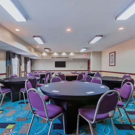 Staybridge Suites CEDAR RAPIDS NORTH by IHG