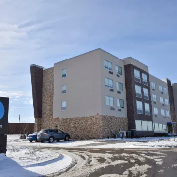 Tru by Hilton Lawrence