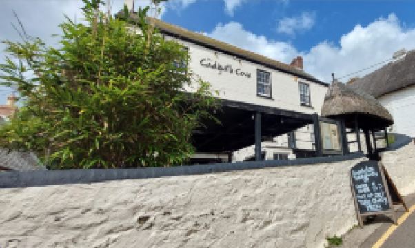 Cadgwith Cove Inn