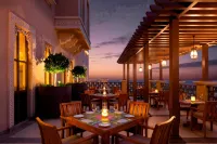 Sheraton Sharjah Beach Resort & Spa - พร้อมอาหารเช้า