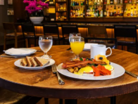 แกรนด์ พาร์ค โรงแรม แวนคูเวอร์ แอร์พอร์ต, แอน แอสเซนด์ คอลเลกชัน โรงแรม โรงแรมในริชมอนด์