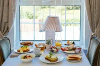 Ty Afon - River House - breakfast