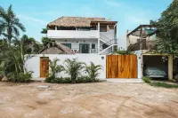 Casa Latino