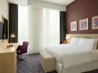 SAS Residence & Hotel, Dhahran Hotel dekat Yukids Island