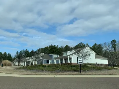 Cozy Southern Retreat, 4 Spacious Bedrooms, Massage Chair, 8 Mins to Ole Miss Hoteles cerca de University of Mississippi