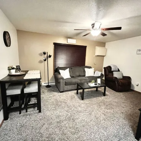 Luxury 2 BR Apt w/ King Bed
