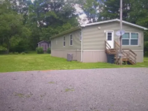 Creekside Comfort Hotels in Venango County