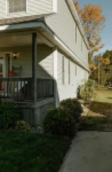 Karen’s River Bend! 0.5 miles away from beach!!