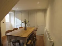 5 Star Cottage on The Green with Log Burner (Dog Friendly)