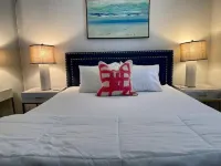 28 North Extended Stay Suites!! Pickleball, Hot Tubs and Game Room + Pool Tables