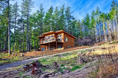 Water Views from this New Northwest Modern Home w/ Hot Tub Hotels near Summit Learning Center