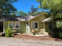 Cute & Cozy! Julian Mt. cabin. Hiking, wineries, brewery.  All season getaway. Hotels in Julian