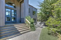 Stunning views near beaches and bluff