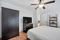 Game Day Getaway: Pet-Friendly Razorback Stay