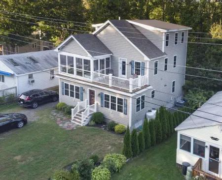 Book 3 or More Nights and Recieve Free Cleaning 5Min Walk to Beach Great Reviews Отели рядом с достопримечательностью «Лонг Сандс Бич»