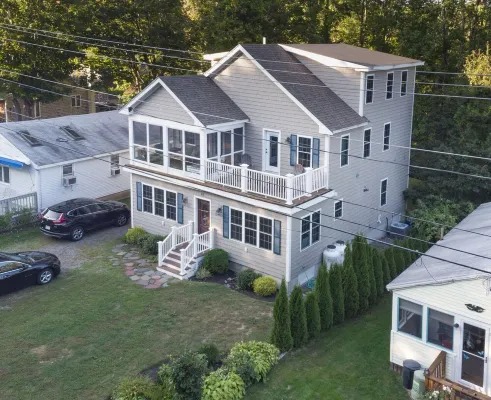 Book 3 or More Nights and Recieve Free Cleaning 5Min Walk to Beach Great Reviews