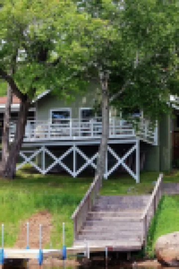 Pristine  views in peaceful bay on 5 Lake Chain.  pontoon rental available