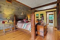 Mountain Rose Horse Farm - Loft Studio