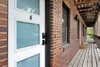 Steps from Aggieville - Fun Manhattan Stay