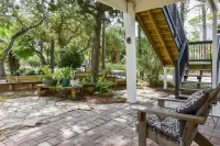 Beautiful St.George Island Pool Home, Large Patio Pool Surround & Fire Pit Area.