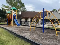 Hidden Gem in Spring, TX / Free Parking / Trail/ Traveling Professionals Welcome