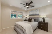 Stunning Camelback Views, 4 bdrm 3 bath + Office w/ Futon, Firepit, B-Ball Court