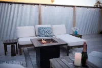 Plaza Perch~Downtown~Walkable