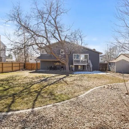 Modern Close to Denver 4bdr Home-Great for groups